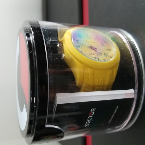 Sector men watch.  Yellow rubbers band. New with original box and tag. - Picture 8 of 8